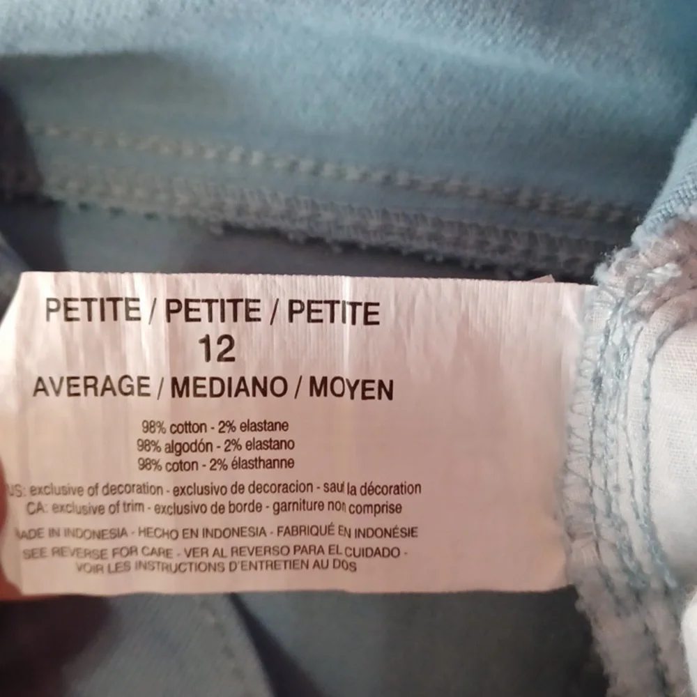 Gloria Vanderbilt Light Blue Amanda Straight Leg High Rise Jeans Petite